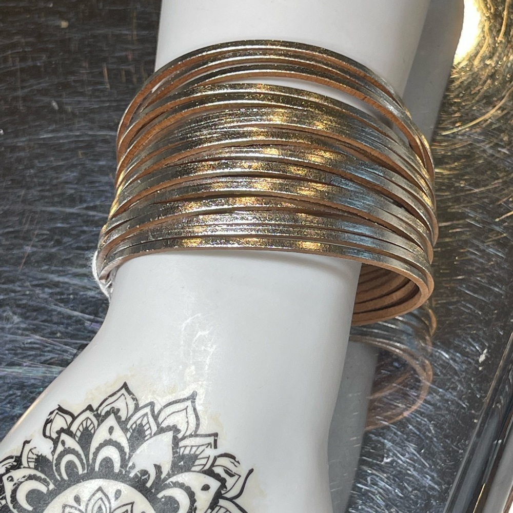NWT Silver leather bracelet